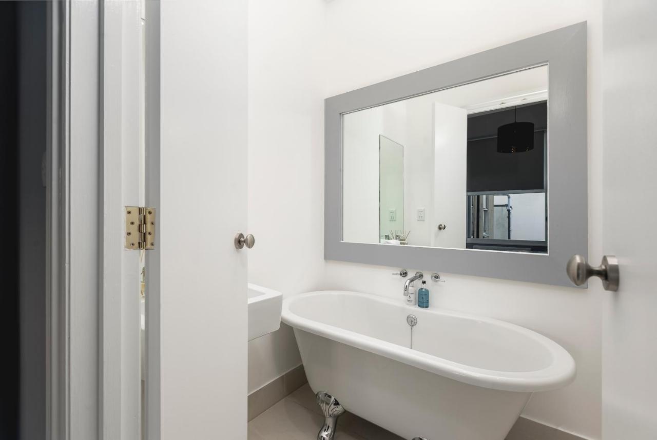 Marine Parade Sea View 2-Bedroom Apartment ブライトン エクステリア 写真